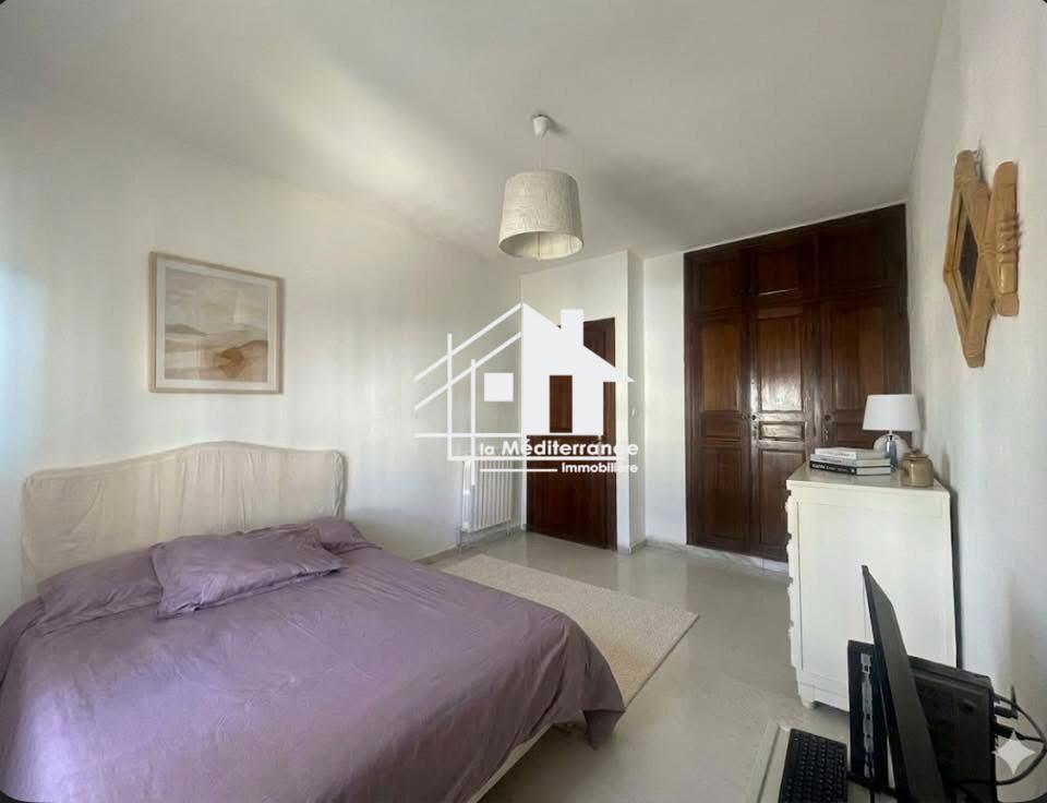 A louer un appartement s+3 Ennassr