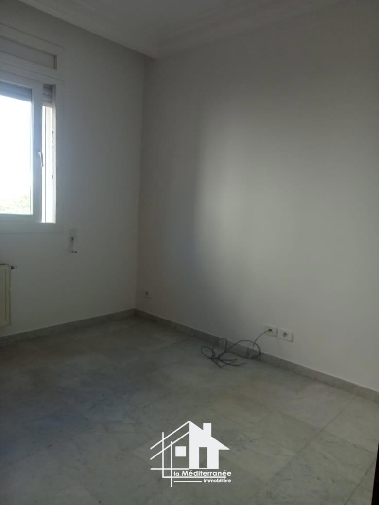 Appartement s+3 à lac 2