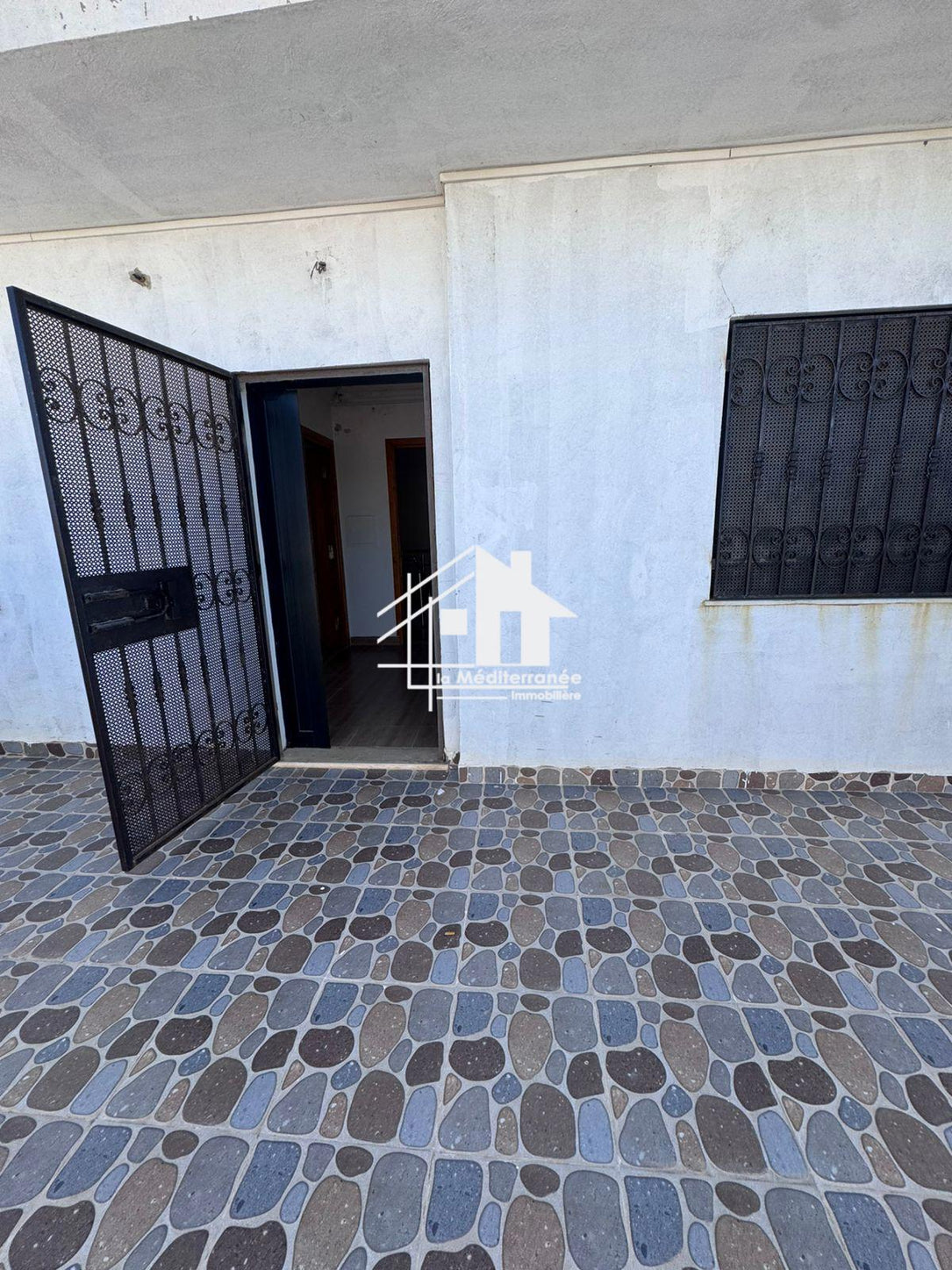 a louer étage de villa s+2 à cité ezzouhour 1