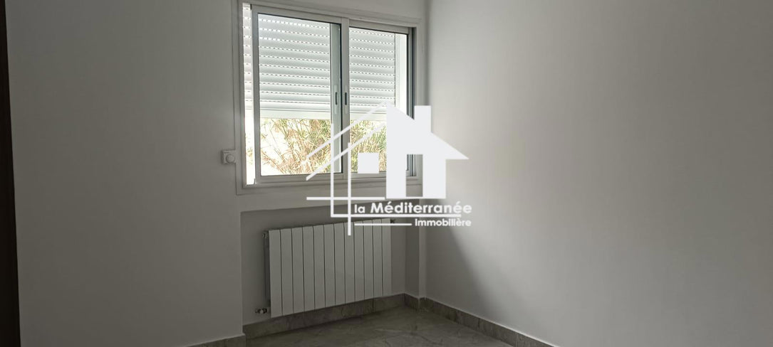 A louer villa avec piscine à Chotrana