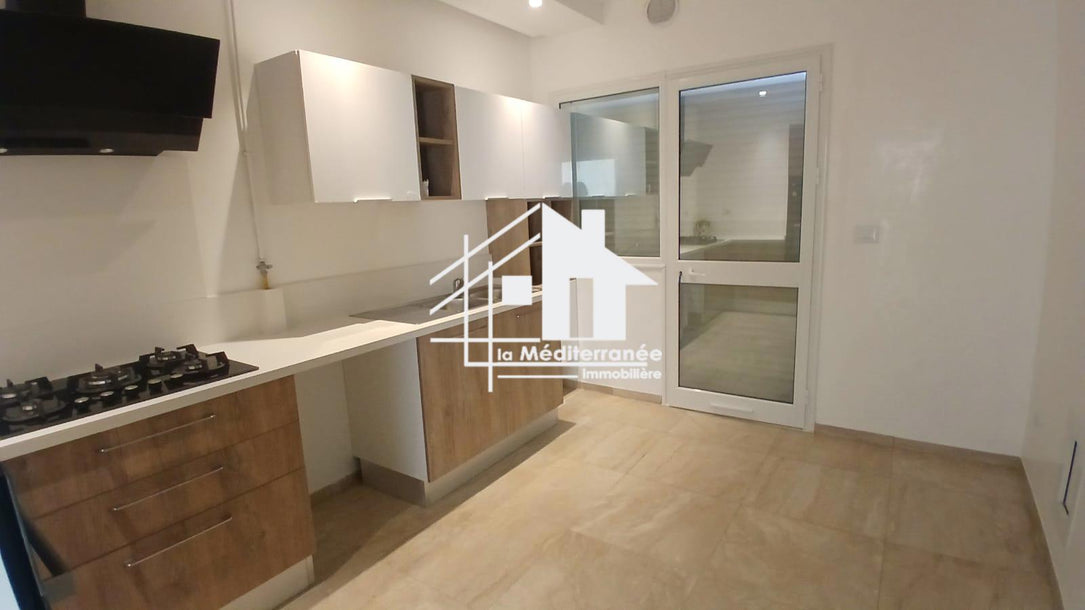 un appartement S+3 aux jardins de carthage