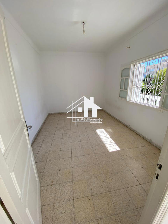 location étage de villa s3 au Bardo prés de chemi