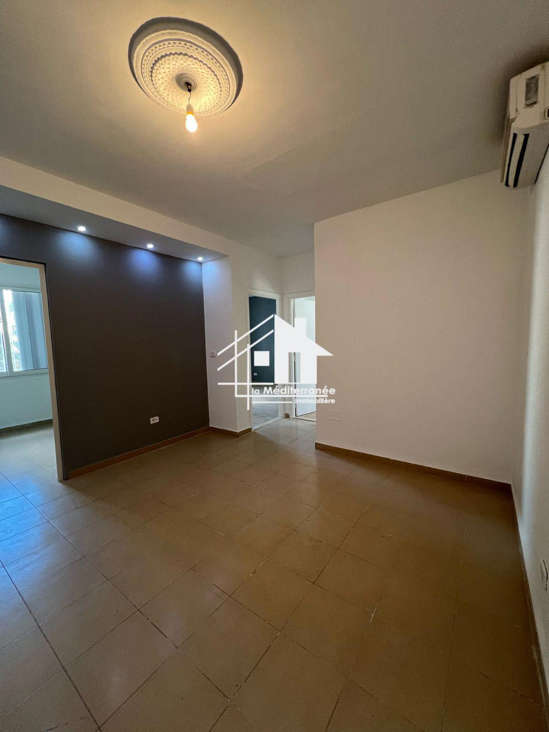 A vendre appartement S+3 à Khaznadar