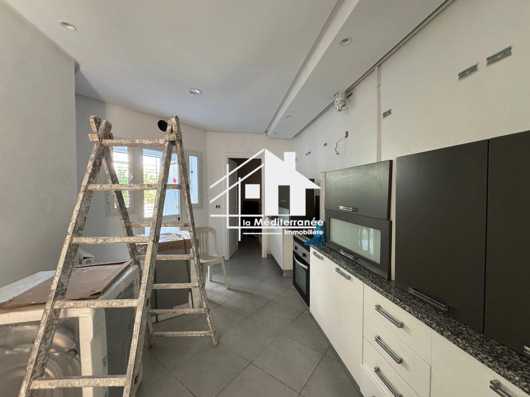 Un magnifique Duplex S+3 meublé  à Jardins de Carthage