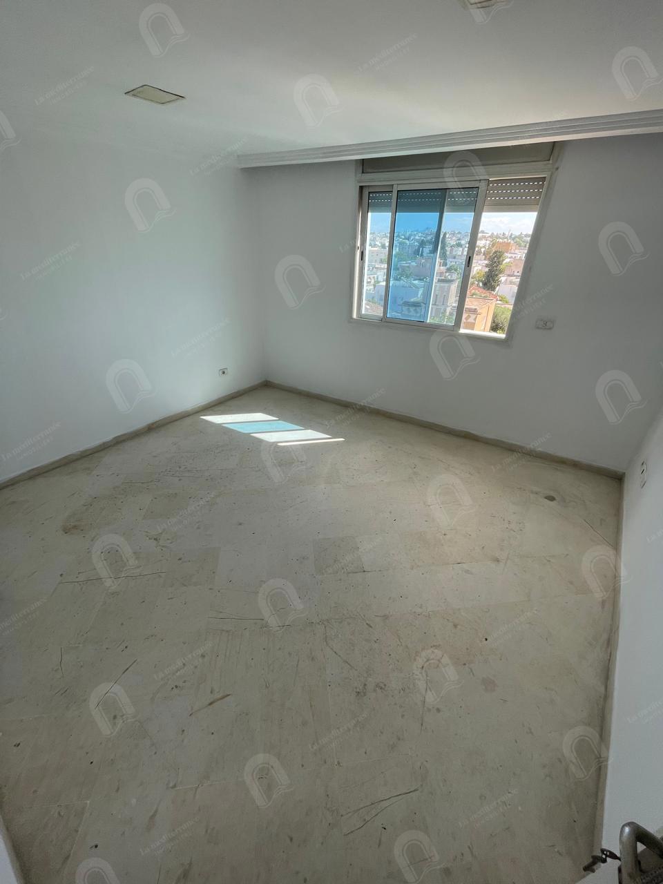 A louer deux bureaux H+2 au 4ème étage