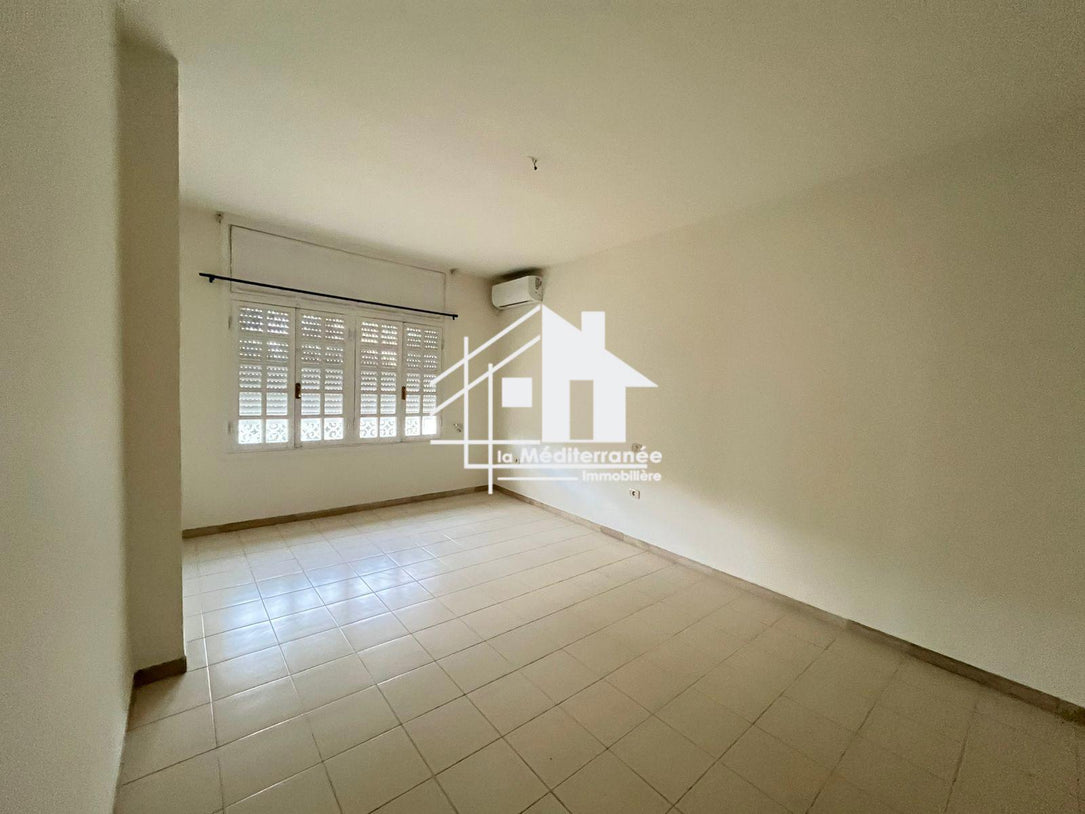 A louer duplex s+3 à la Marsa