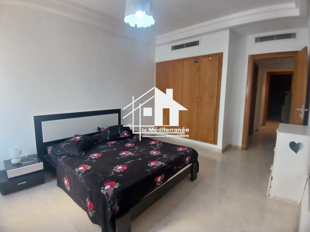 A louer s+3 meublé à Marsa plage