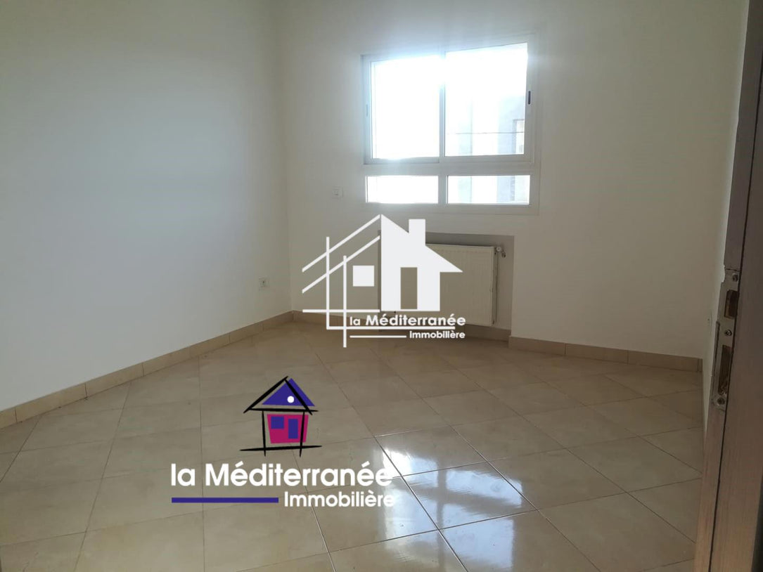 A louer Appartement s+3 A Boumhal Bassatine