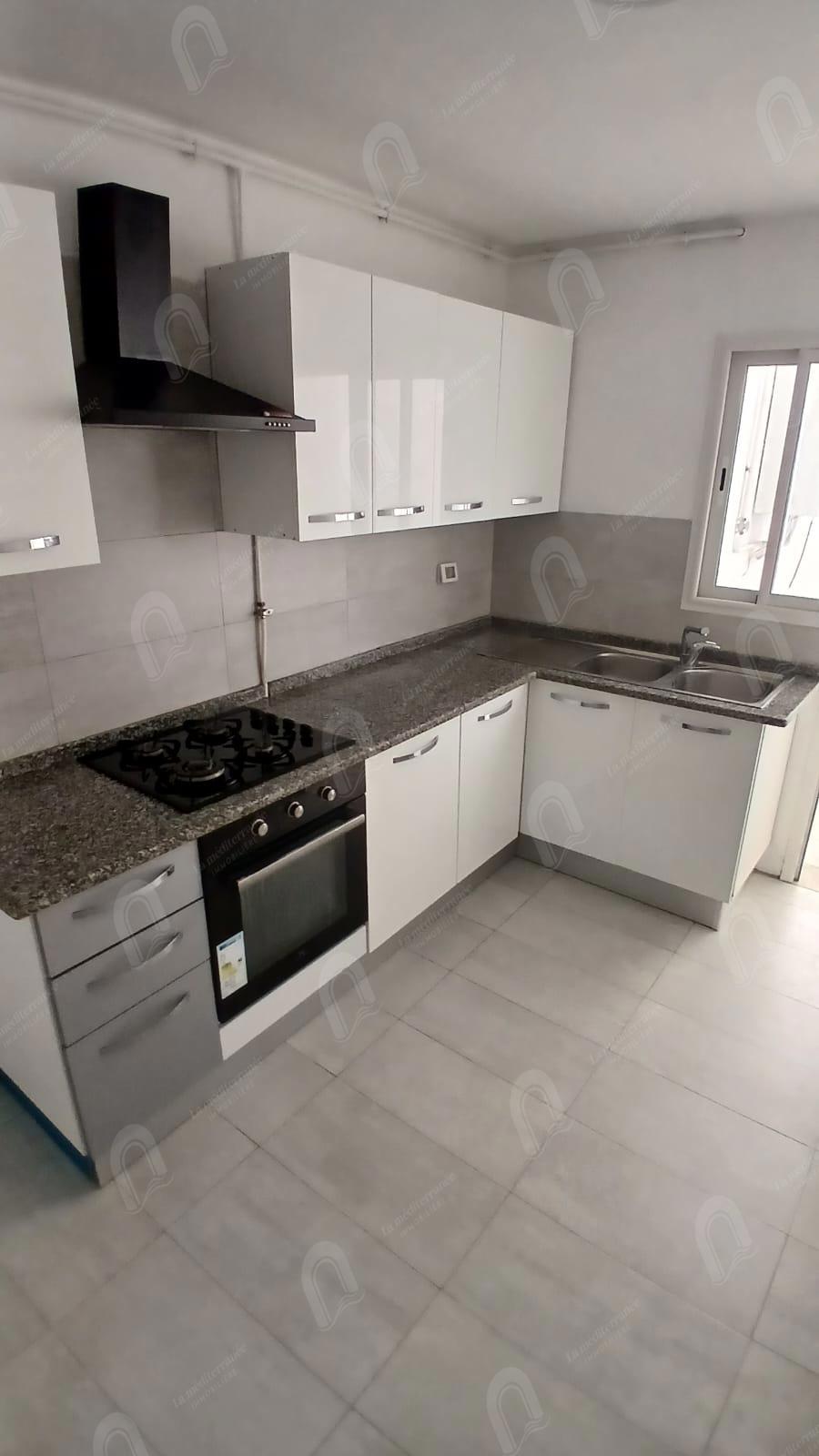A louer un appartement S+2 hst au rdc