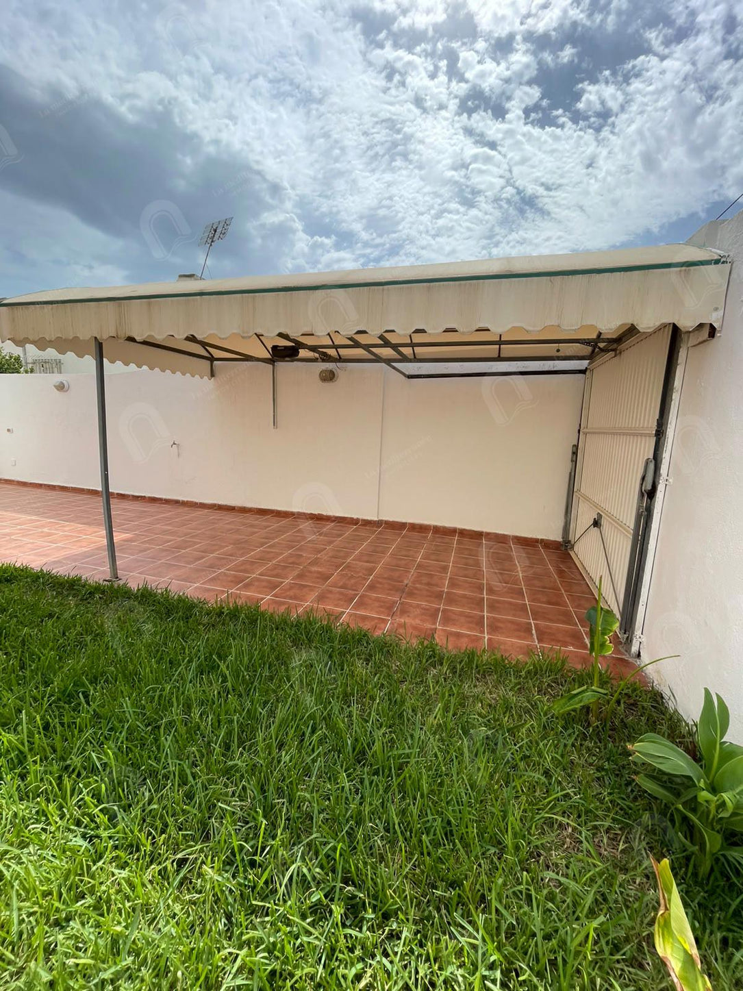 A vendre une superbe villa au bardo