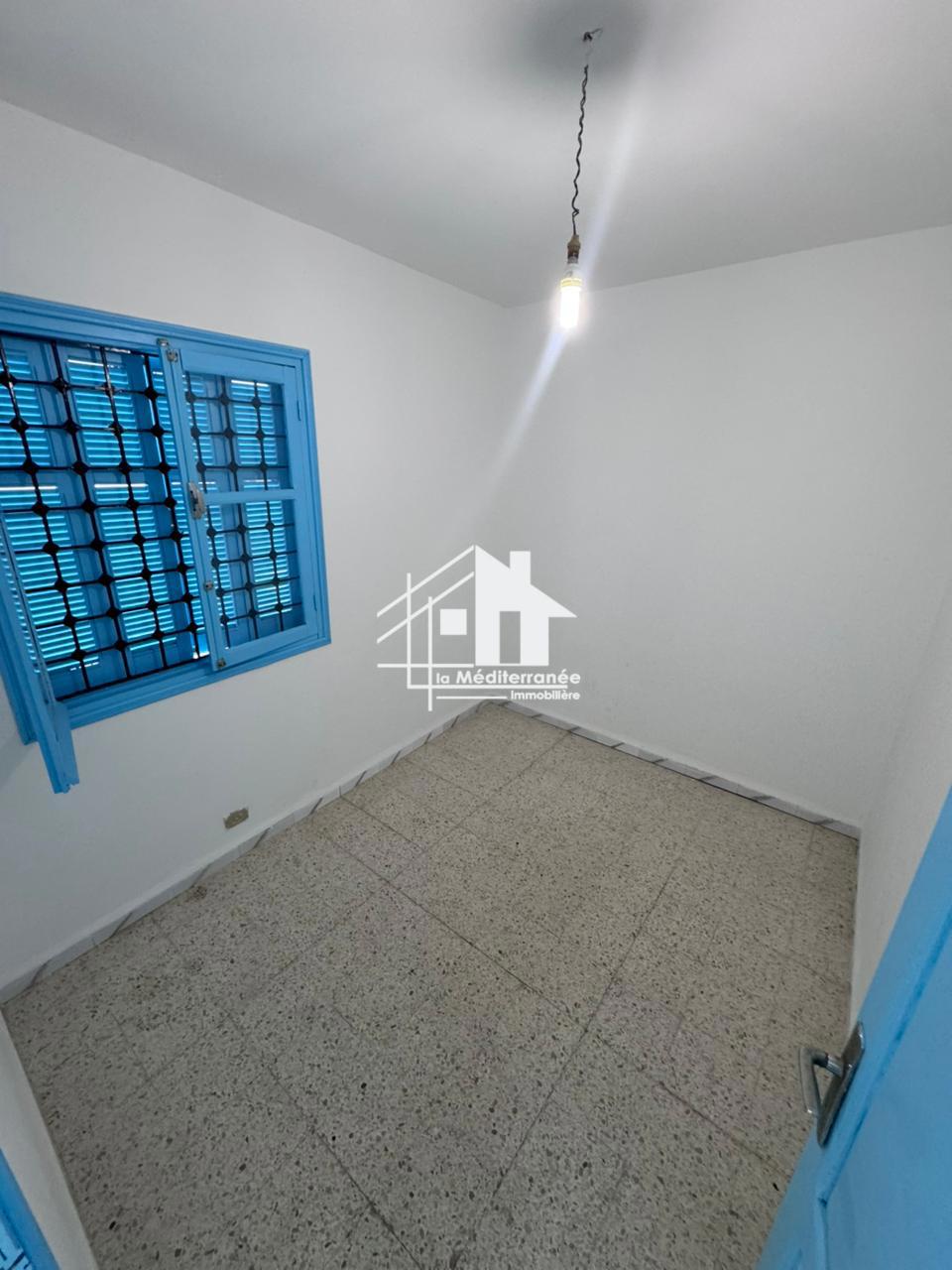 A louer un étage de villa S+2 au Bardo