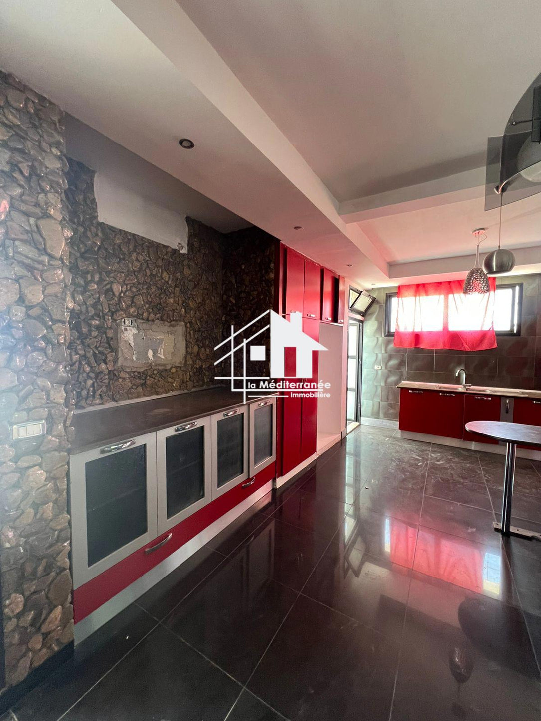location étage de villa s2 au Beb sadoun