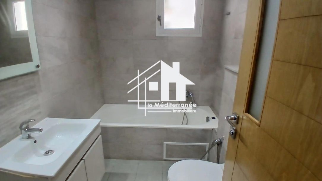 A louer un appartement S+2 aux jardin de carthage