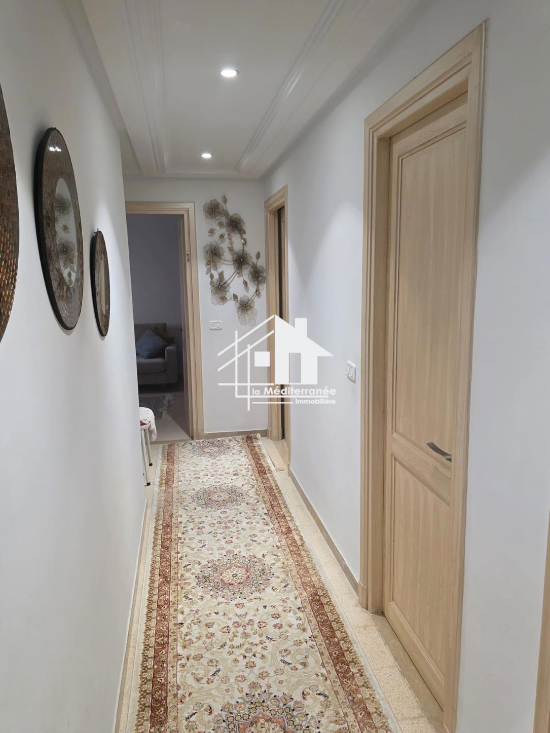 A vendre appartement S+3 à Cité El Waha à El Agba