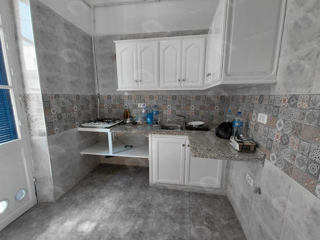 A louer appartement S+4 au centre ville