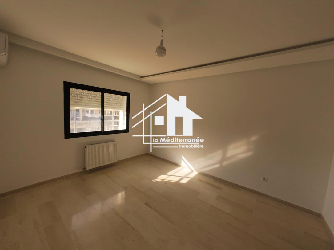 A vendre appartement S+3 HST à Manouba