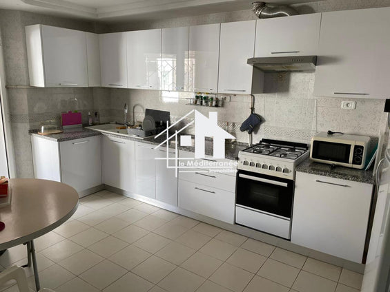 un appartement S+3 a la marsa plage