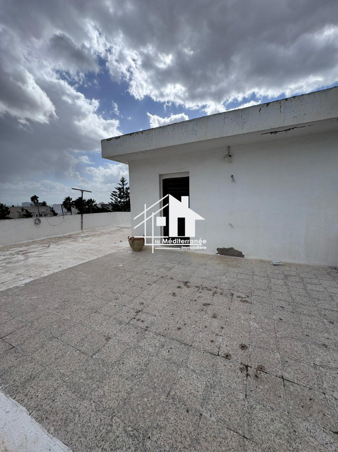 A louer étage de villa S+3 hst au bardo
