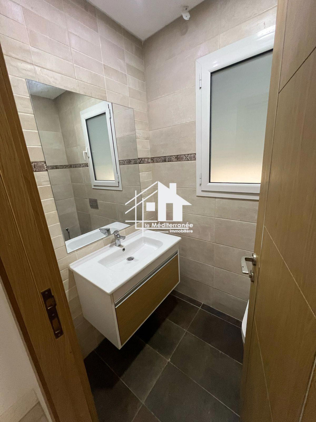 A louer appartement S+3 à la Soukra