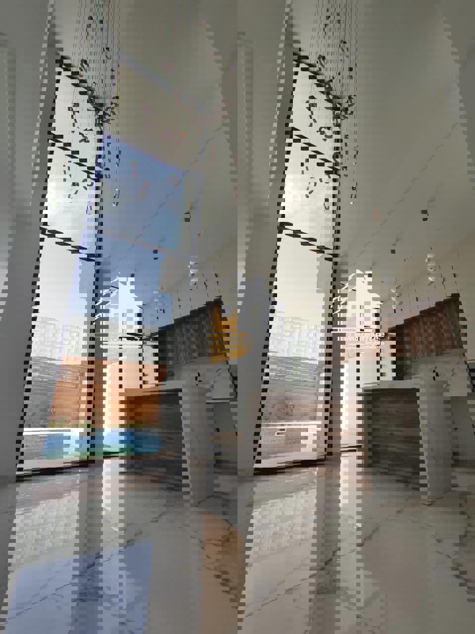 A louer villa S+4 La Soukra