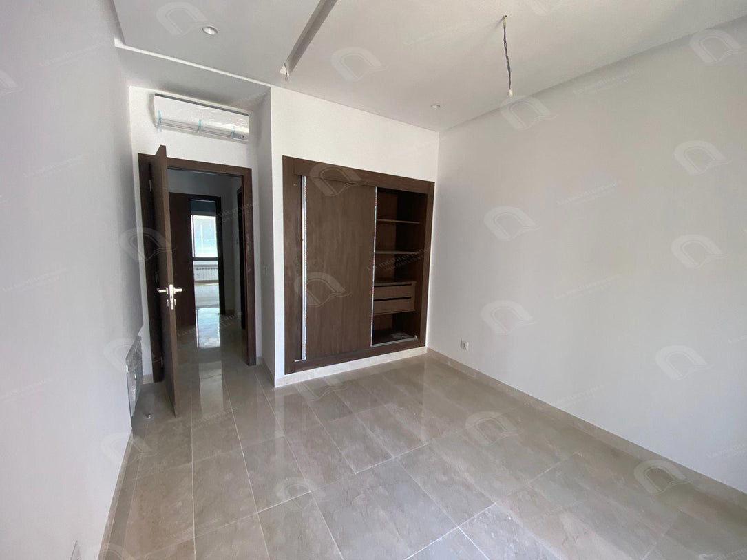 étage de villa  S+3 aux jardins de carthage