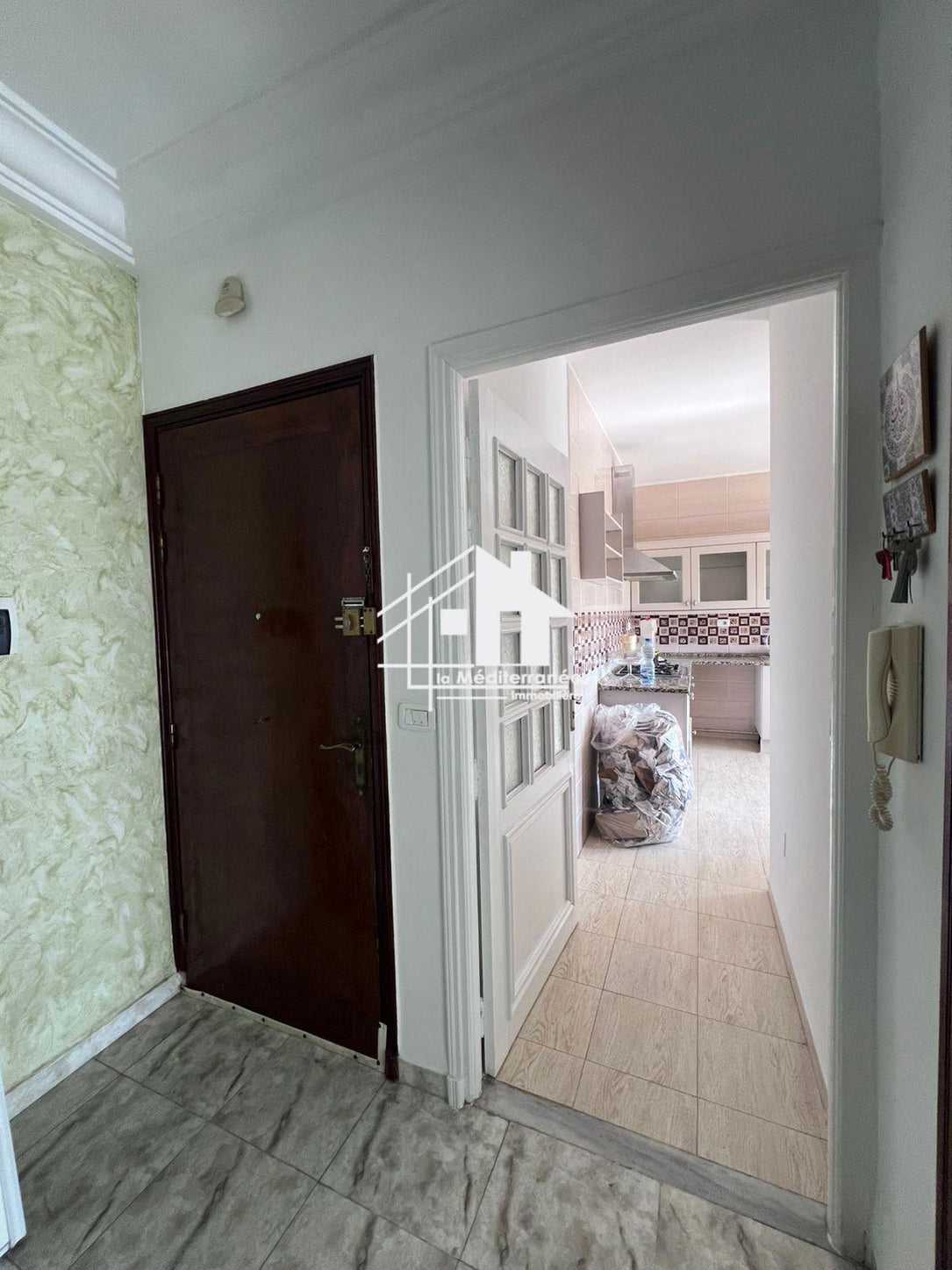 A louer appartement S+4 au Bardo