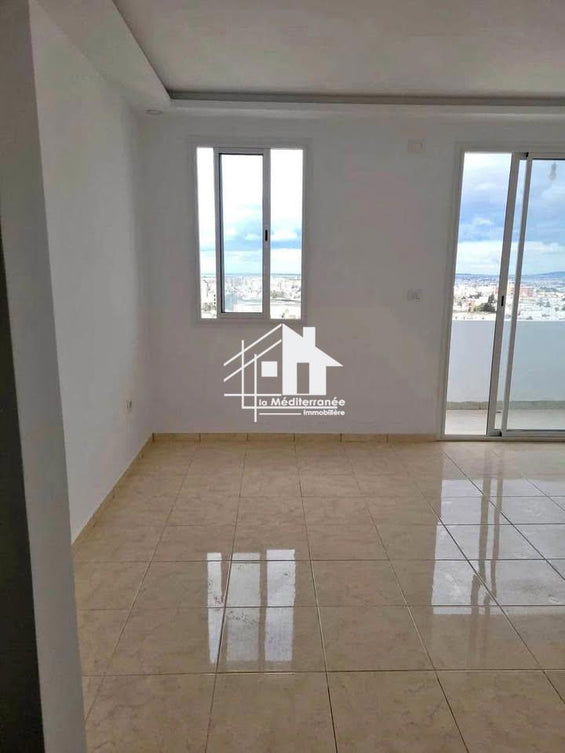 A vendre appartement S+2 à menzah 7