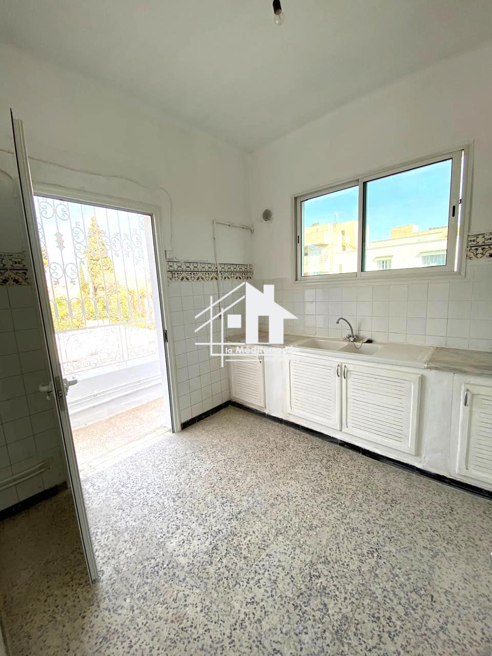 A louer étage de villa S+3 au Bardo