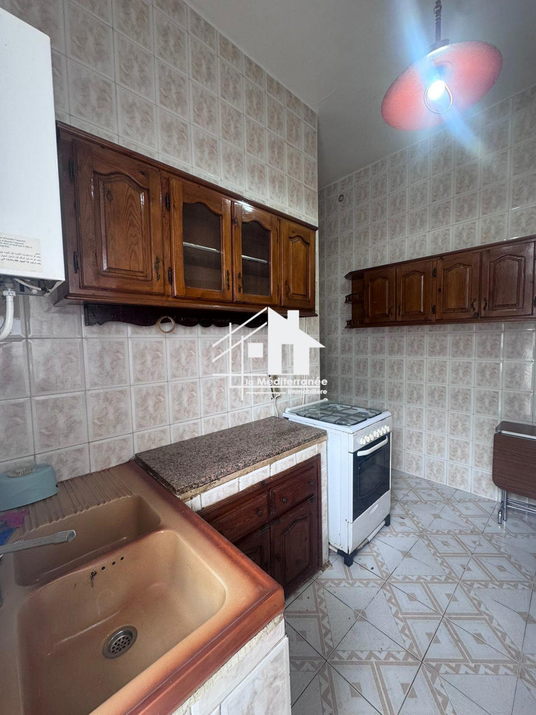 à louer rez de chaussée s+3 avec jardin au bardo