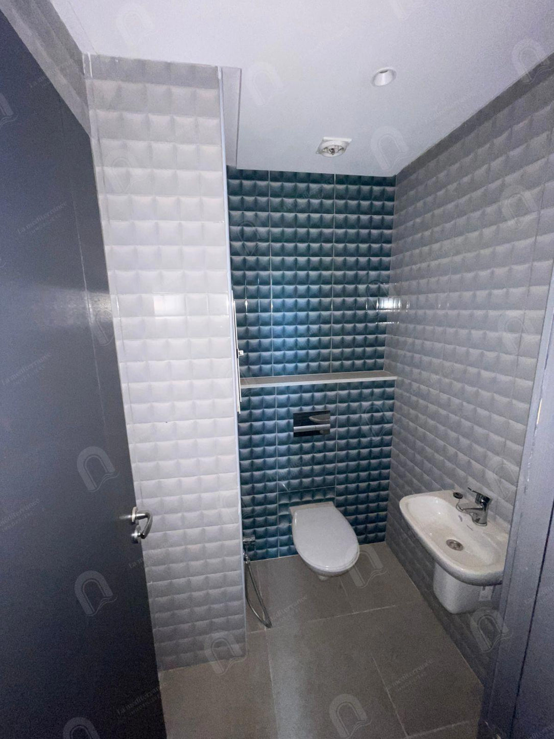 A vendre Bureau H+1 au bardo avenue hbib borguiba