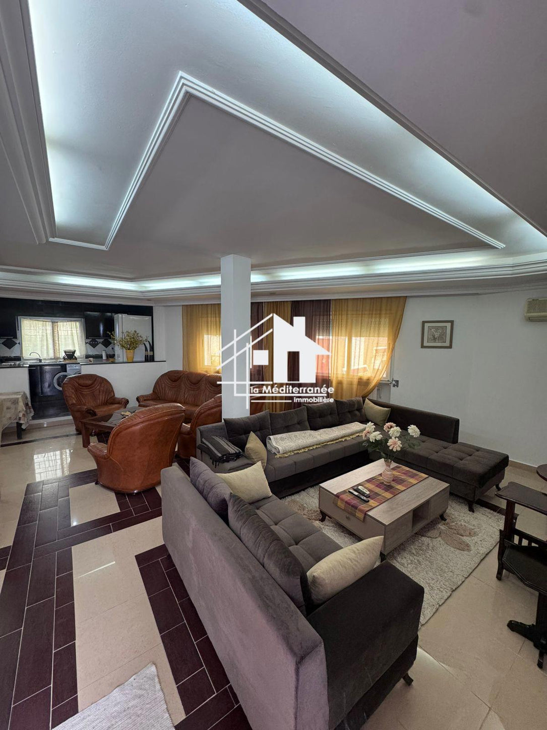 A vendre une villa 2S+5 au bardo