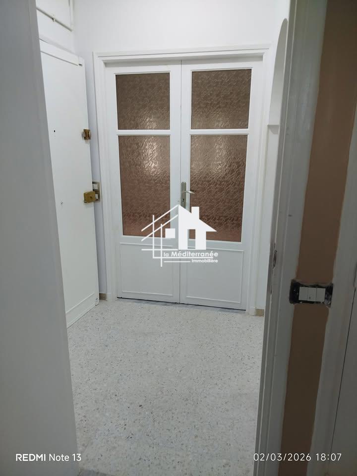 A louer appartement S+3 hst à El Manar 2