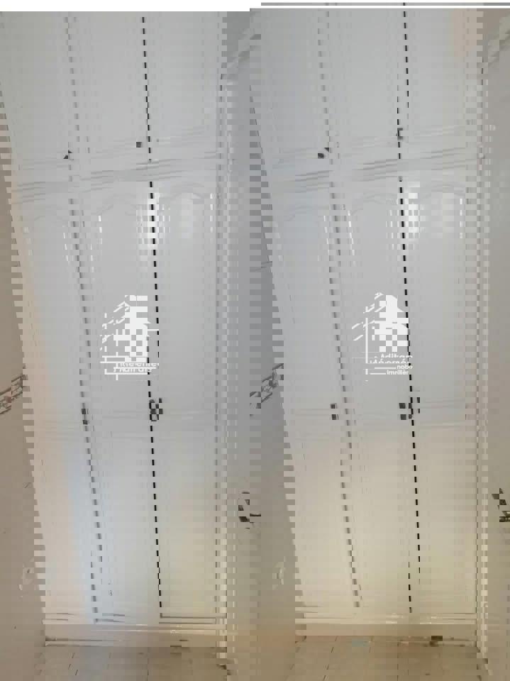 A louer un étage de villa S+2 au bardo