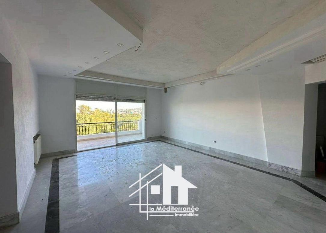 A louer appartement S+4 à Ain Zaghouan Nord