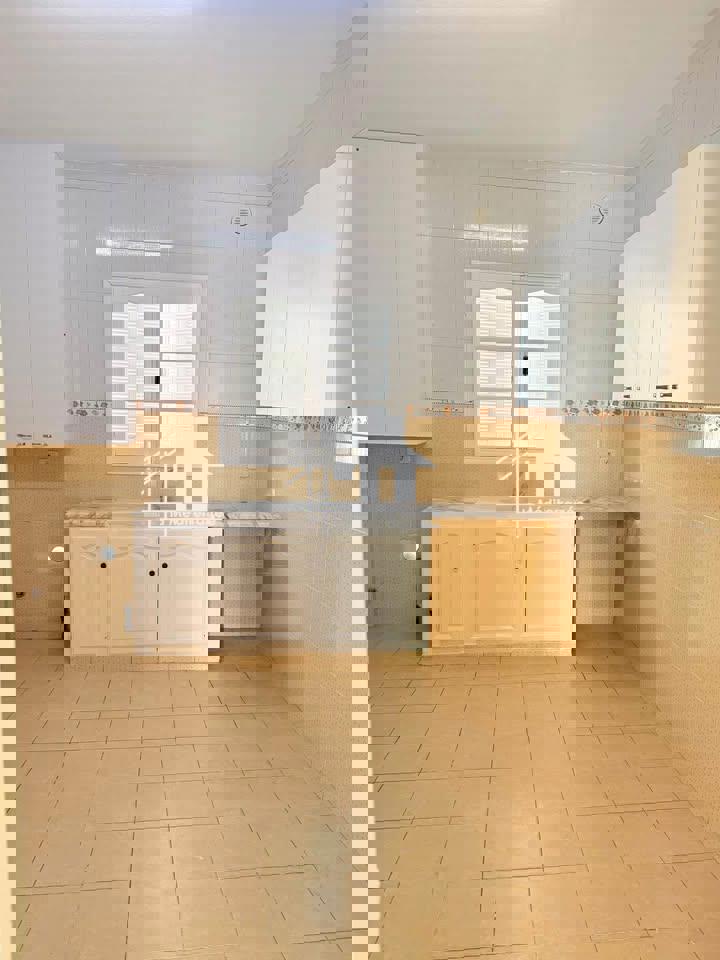 A louer étage de villa S+2 à denden