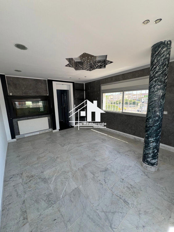 location étage de villa s2 au Beb sadoun
