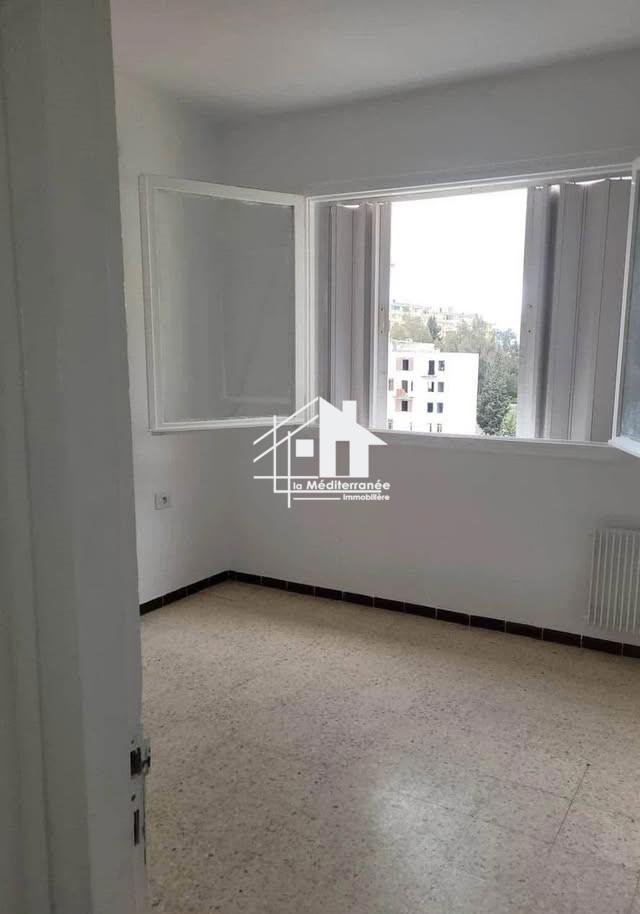 A louer appartement S+2 à menzah 7