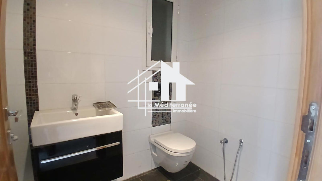 À vendre Appartement S+4 Lac 2