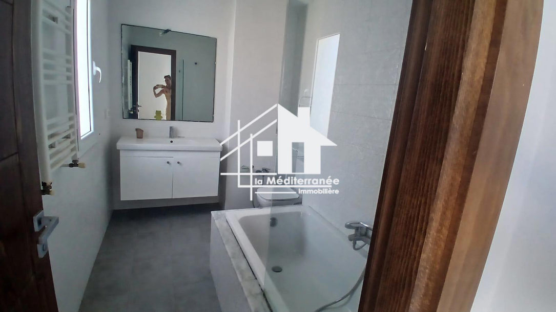 appartement S+3 à Jardin de carthage