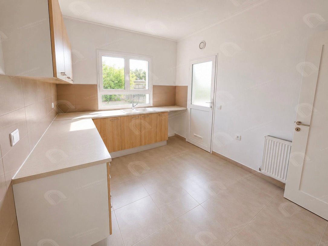 A louer étage de villa S+2 à cité riadh bardo