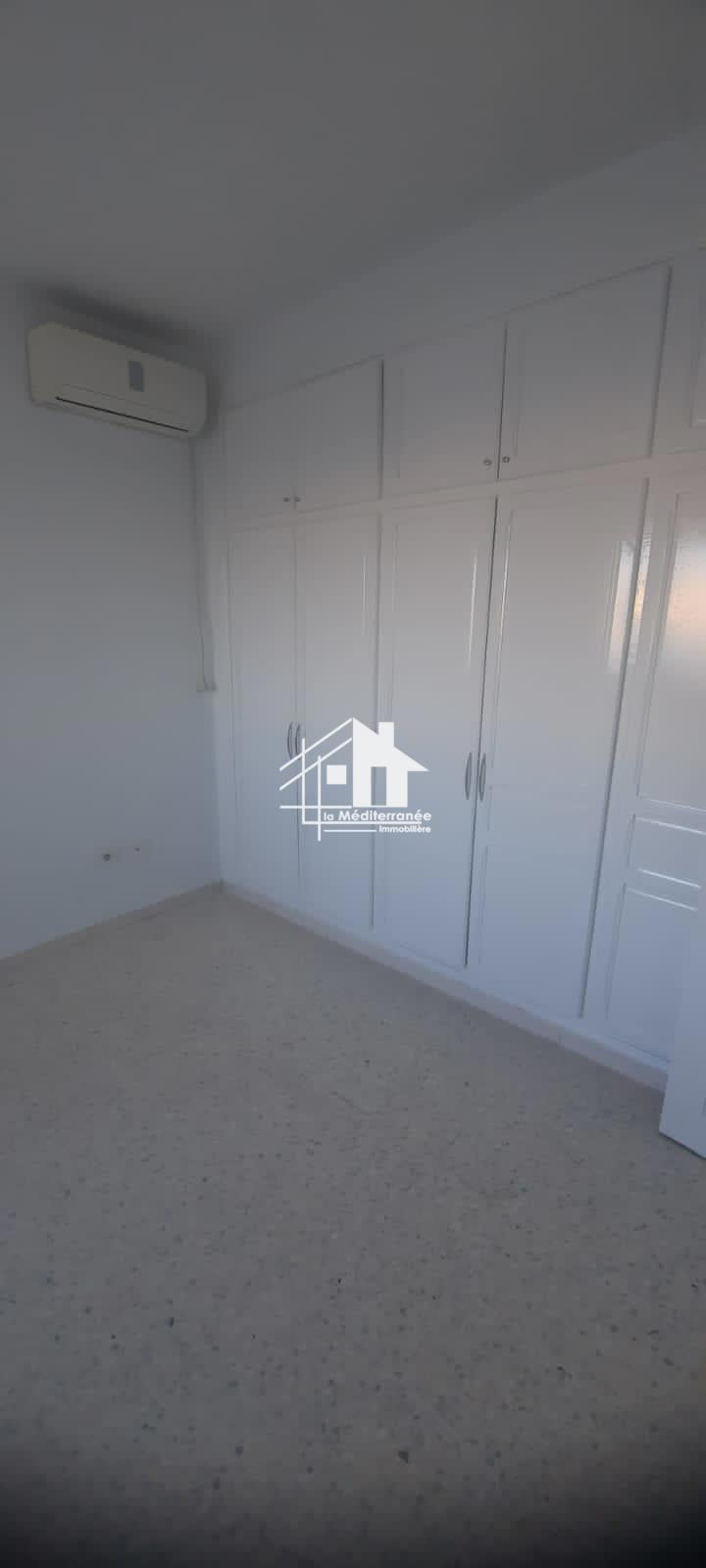 A louer appartement S+2 hst à manouba