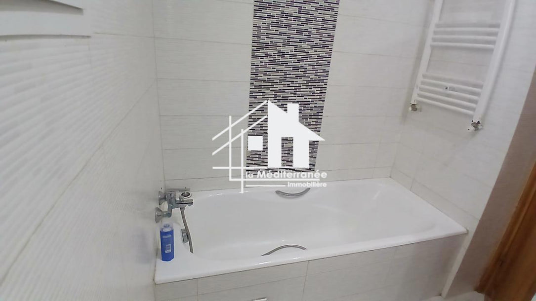 Un appartement S+3 à Jardin de Carthage