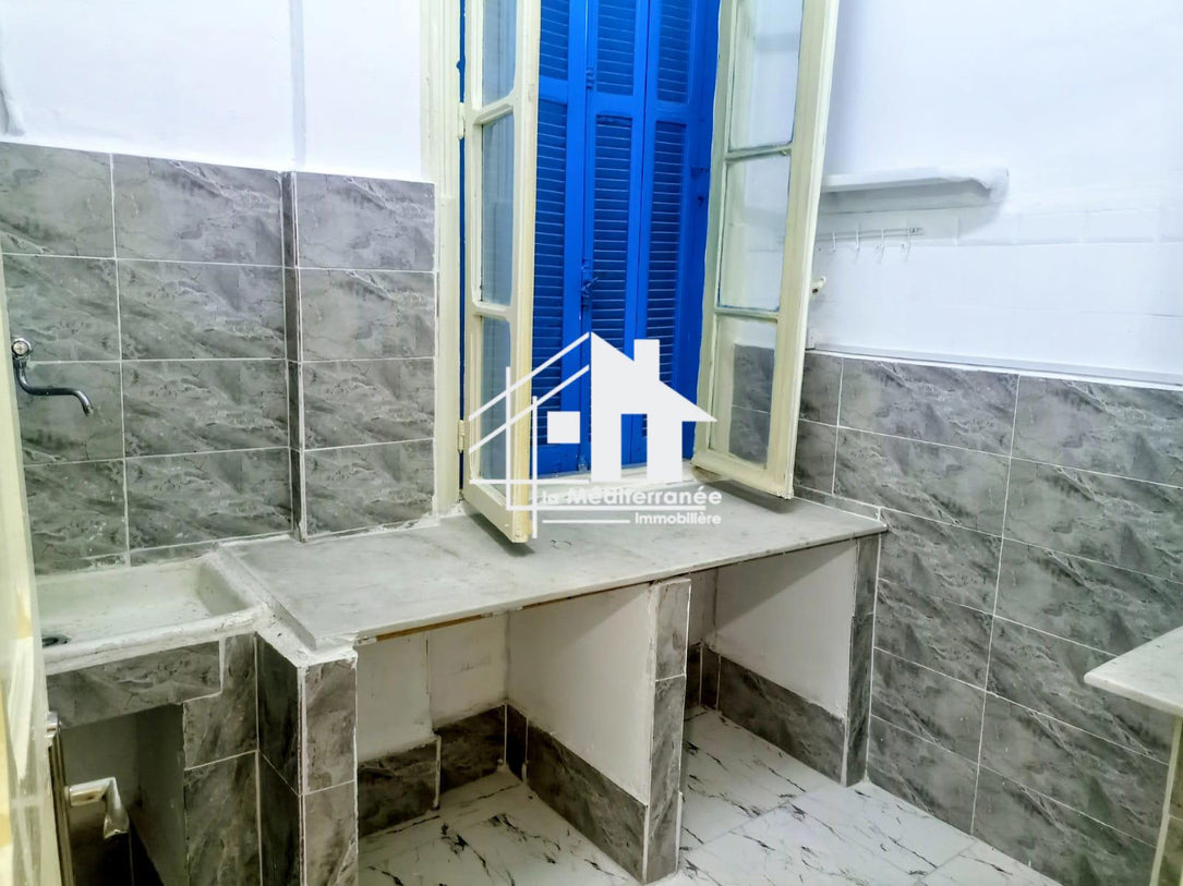 A louer appartement S+2 au passage