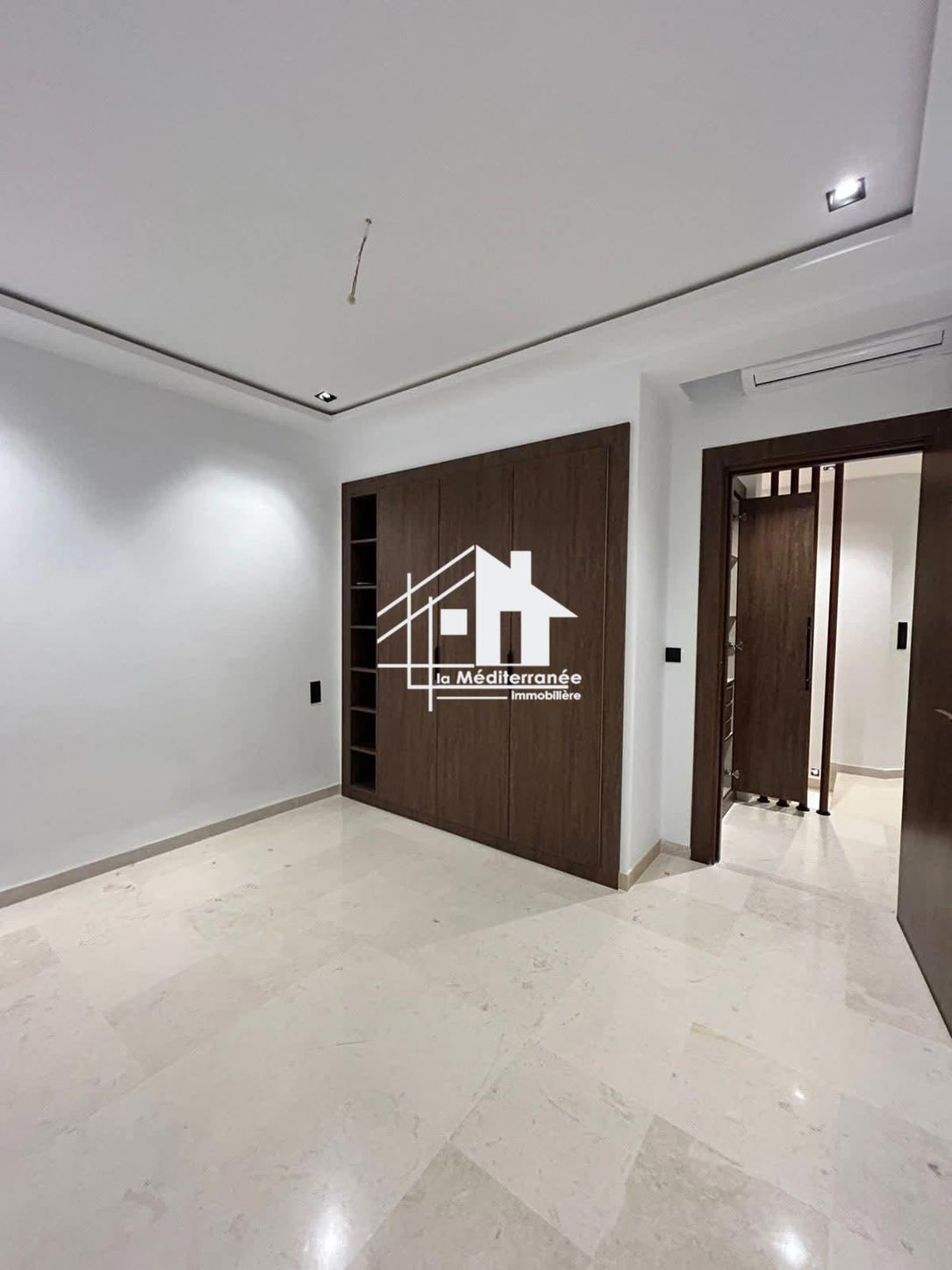 A louer un duplex S+4 a Ain Zaghouan Nord