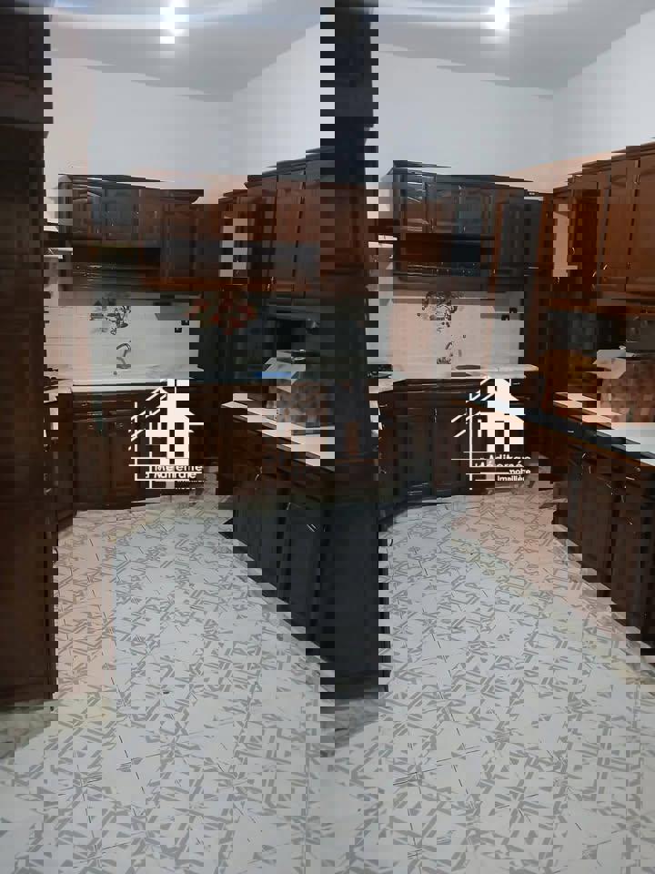 A louer étage de villa S+3 au Bardo 2