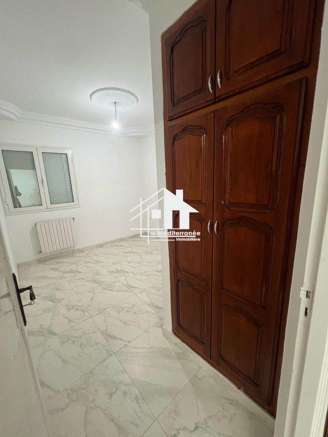 A louer étage de villa s2 à Ksar Said
