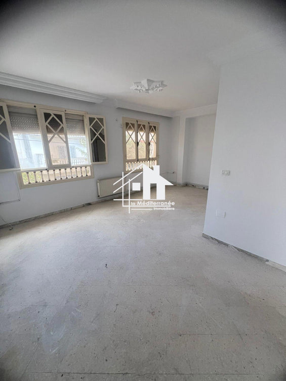 A louer étage de villa S+2 au Bardo