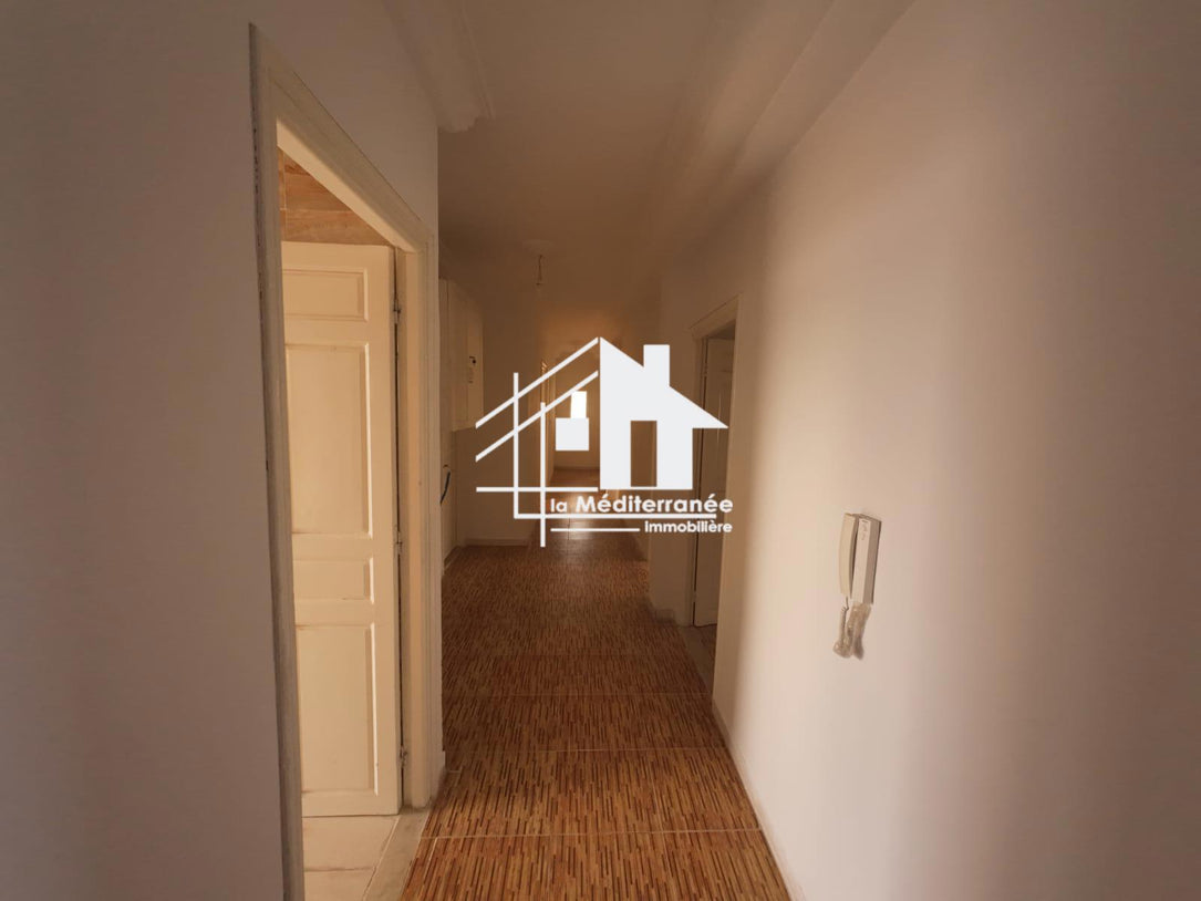 A louer étage de villa S+4 à manouba