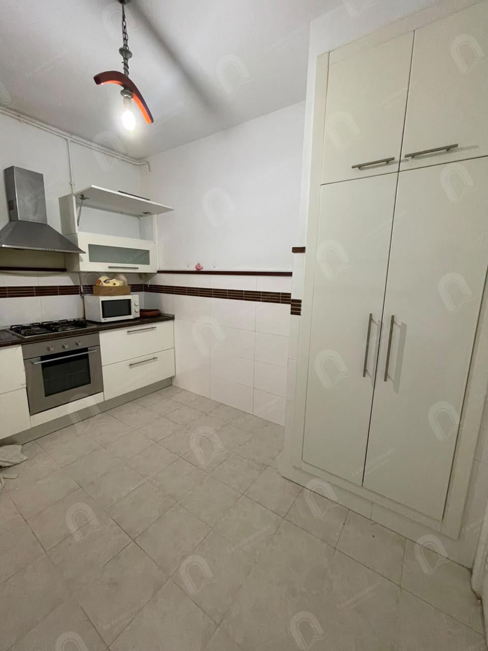 A vendre un appartement s+2 à jardin d'el menzah 22