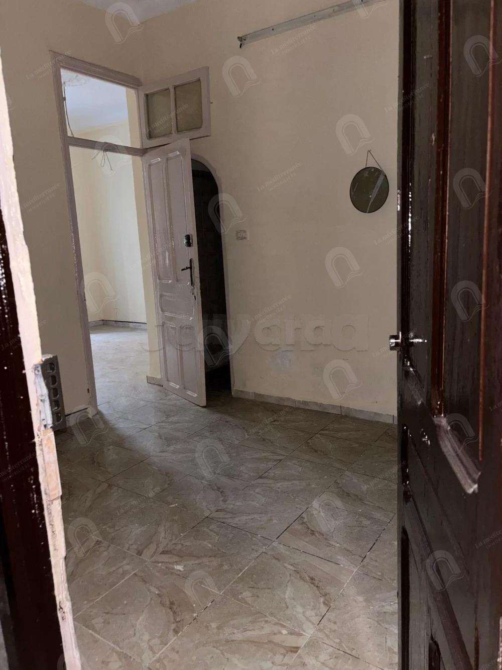 A vendre appartement s1 au centre ville, Tunis